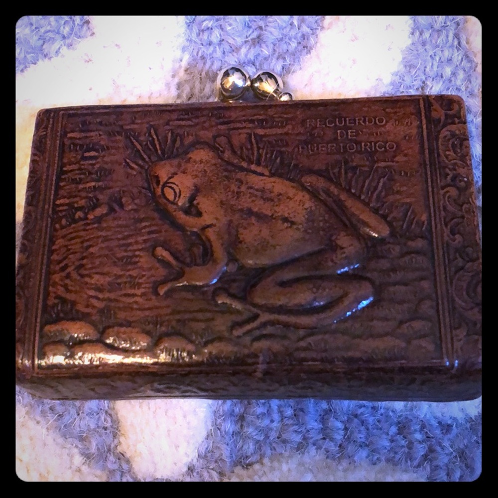 Handmade Leather Coin Purse with Frog